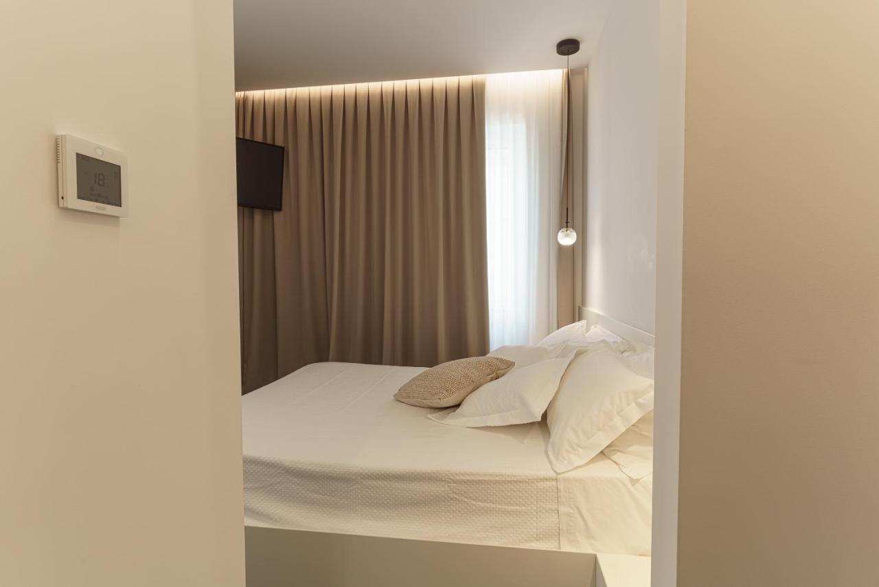 B&B Nel Blu Dipinto Di Blu Полиньяно-а-Маре Экстерьер фото