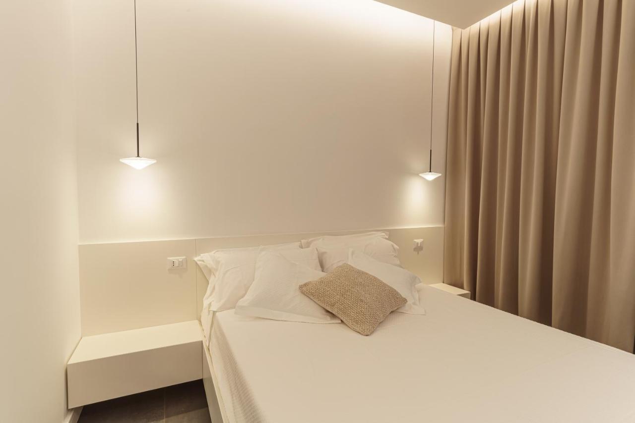 B&B Nel Blu Dipinto Di Blu Полиньяно-а-Маре Экстерьер фото